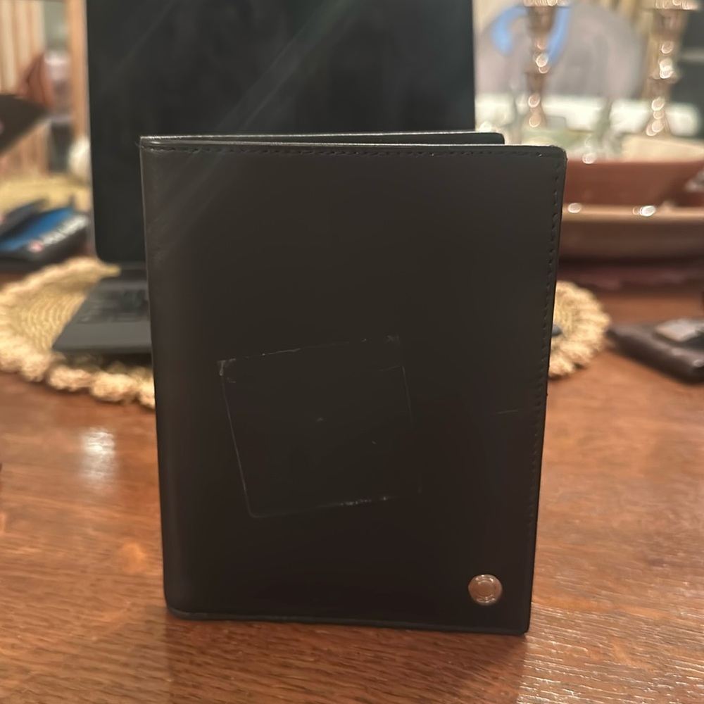 tumi travel passport holder
